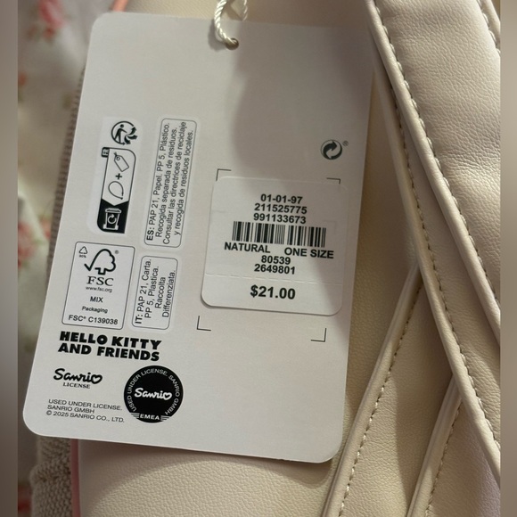 Hello Kitty Tan Backpack - Picture 4 of 4
